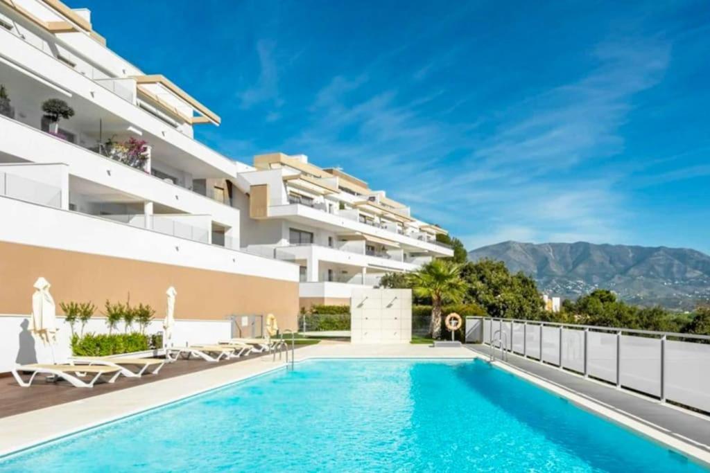 Appart De Standing Piscine Superbe Vue Golf Malaga Exterior photo