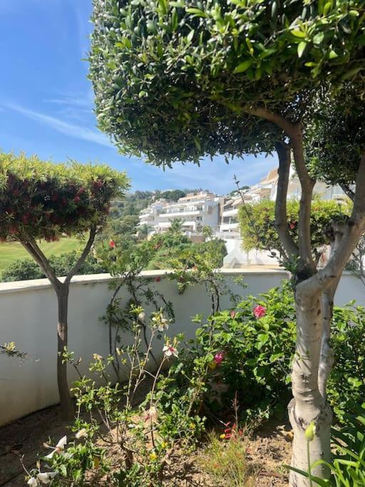 Appart De Standing Piscine Superbe Vue Golf Malaga Exterior photo